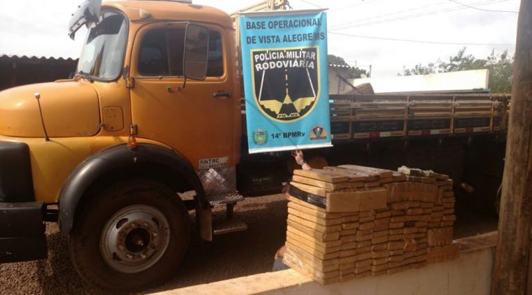 Polícia Militar Rodoviária apreende 181 quilos de maconha em caminhão na MS 164
