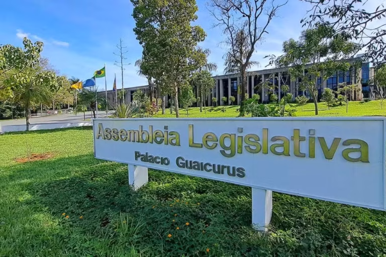 Deputados aprovam gratificação de 10% para juízes em comarcas do interior de MS